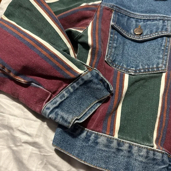 Hang Ten Denim Jacket with Striped Sleeves - Picture 3 of 7